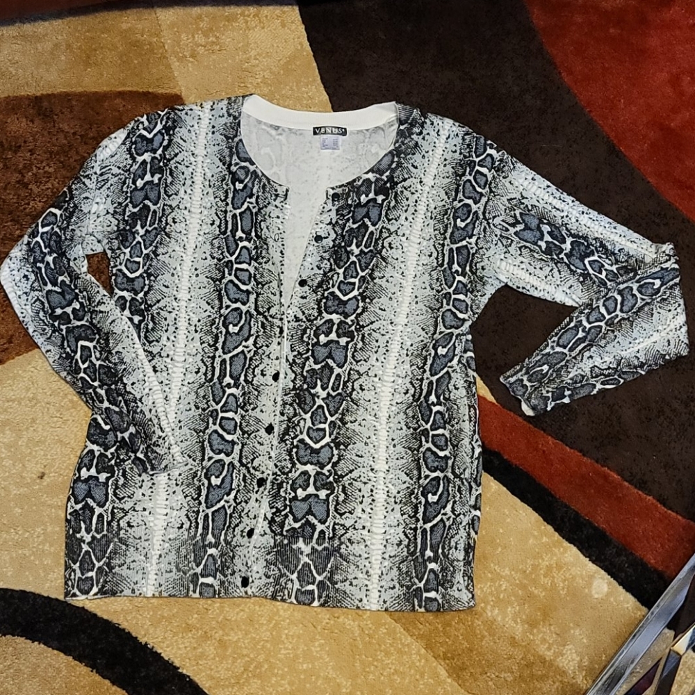 Venus cardigan